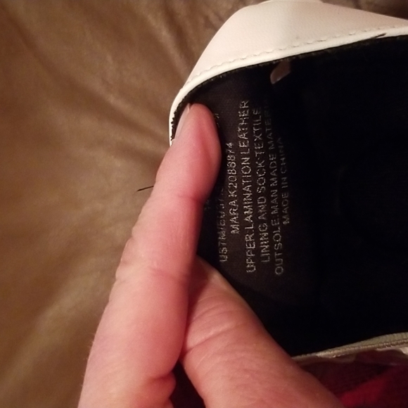 DKNY Mara Flipflops. Sz 7 - Picture 7 of 7